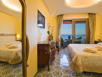 Отель DELFINI STRAND HOTEL TERME 4*
