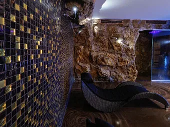 Отель VILLA ADRIANO 4*