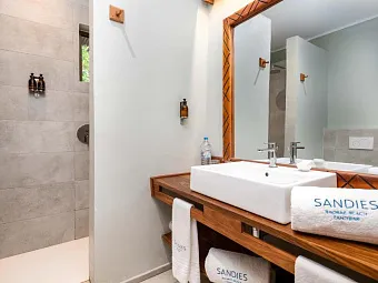 SANDIES BAOBAB BEACH 4*