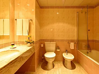 Отель APARTHOTEL PESTANA VILLAGE GARDEN RESORT 4*