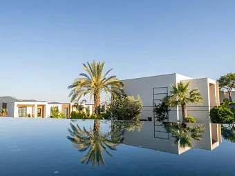 THE NORM COLLECTION DOOR'A 5*