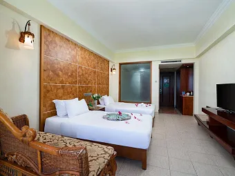 PALM BEACH RESORT & SPA SANYA 4*