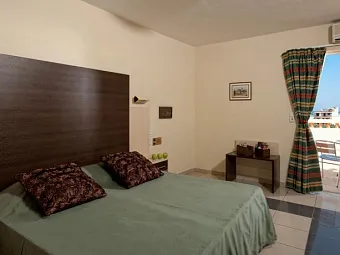 Отель APOLLO APARTMENTS 3+*