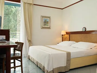 Отель BELLEVUE 4* Super