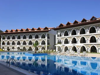 Отель RAMADA RESORT AKBUK 4+*