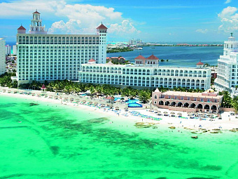 Общий вид отеля RIU CANCUN 5*