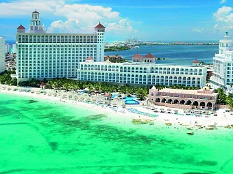 Общий вид отеля RIU CANCUN 5*