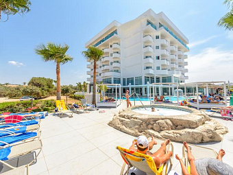 TASIA MARIS SANDS 3*