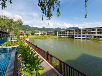 Lagoon Wing