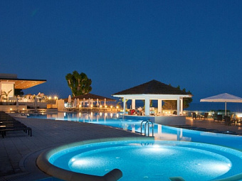 THE ROYAL APOLLONIA LIMASSOL 5*