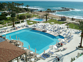   LOUIS LEDRA BEACH 4*