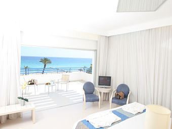 VRISSIANA BEACH HOTEL 4*