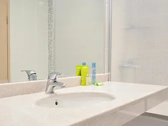 Отель SLAVUNA 3*