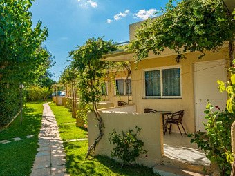 NIFOREIKA BEACH HOTEL & BUNGALOWS 3*