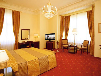   SAVOY WESTEND HOTEL 5*