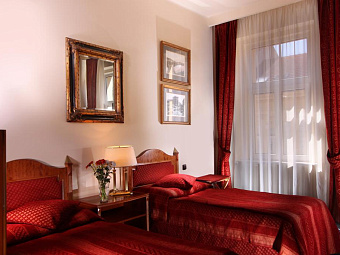 Отель ARISTON & ARISTON PATIO 4*