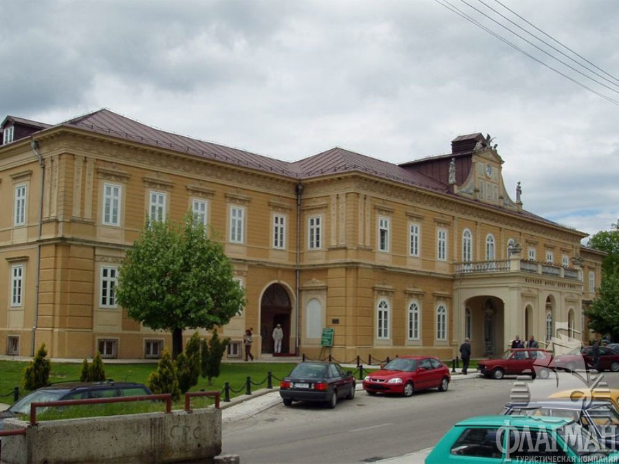Бывший Дом правительства "Vladin Dom" в Цетине