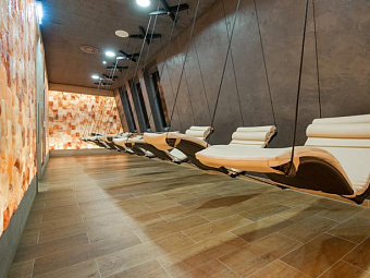 Отель AQUA DOME HOTEL 4*