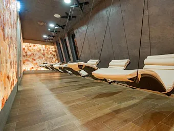 Отель AQUA DOME HOTEL 4*