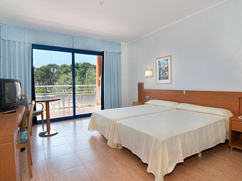 MEDPLAYA PIRAMIDE SALOU 4*