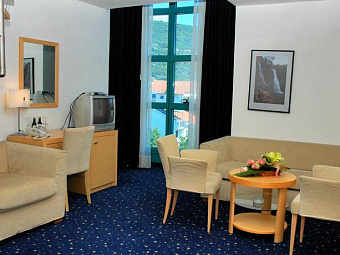  BLUE STAR HOTEL BUDVA 4*