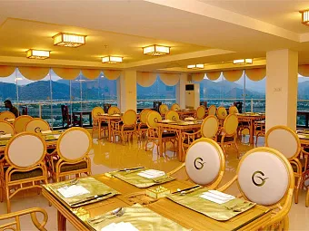 Отель GREEN WORLD HOTEL NHA TRANG 4*+