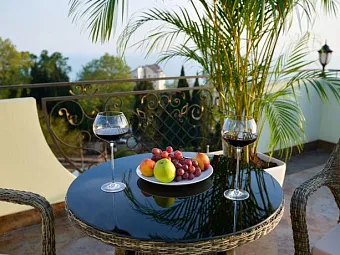 Отель GREEN HOUSE 4*
