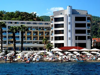 Отель GOLDEN ROCK BEACH HOTEL 5*
