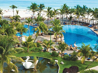   THE PYRAMID AT GRAND OASIS CANCUN 5*