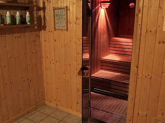 Отель EVIANQUELLE HOTEL 3*