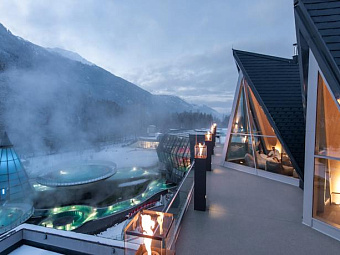Отель AQUA DOME HOTEL 4*