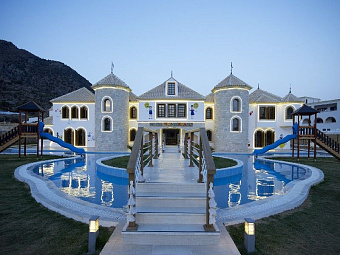 MITSIS BLUE DOMES EXCLUSIVE RESORT & SPA 5* DELUXE