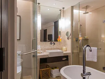 HOWARD JOHNSON RESORT SANYA BAY 5*