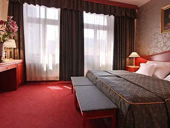 Отель CARLTON 4*