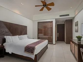 MANGROVE TREE RESORT YALONG BAY 5*