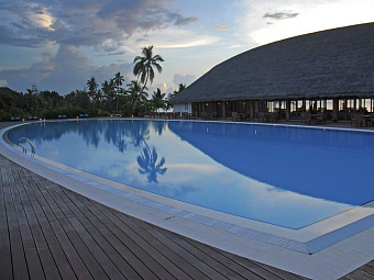 CANAREEF RESORT MALDIVES (HERATHERA ISLAND RESORT) 4*