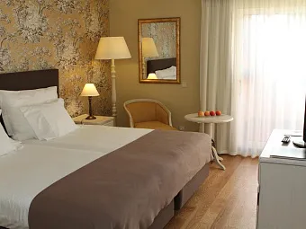 Отель APARTHOTEL PESTANA VILLAGE GARDEN RESORT 4*