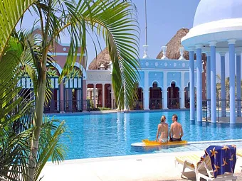Отель IBEROSTAR LAGUNA AZUL 5 *