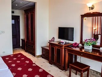  Отель KAROLINA 4*