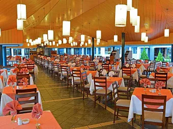Отель QUEEN'S PARK LE JARDIN 5*
