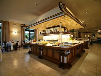 Ресторан в отеле EXCELSIOR (JESOLO) 4*