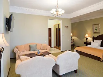 Отель GREEN HOUSE 4*