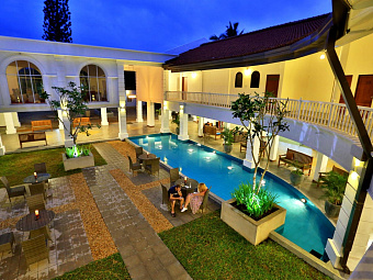 HIBISCUS BEACH HOTEL & VILLAS 4*