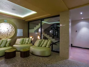 Отель VILLA ADRIANO 4*