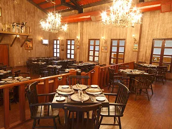 Отель GOLDEN PARNASSUS 5*