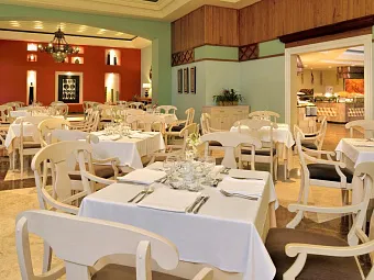 Отель IBEROSTAR ROSE HALL BEACH 5*