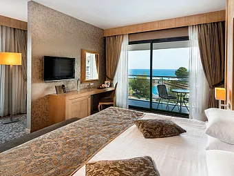 AMARA LUXURY RESORT & VILLAS 5*