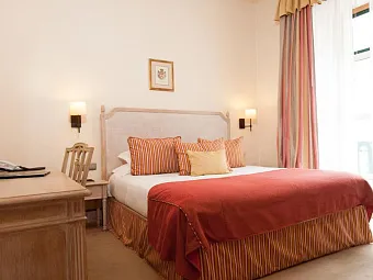 Отель REAL PALACIO 5*