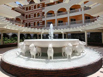 Отель ROYAL ALHAMBRA PALACE 5*