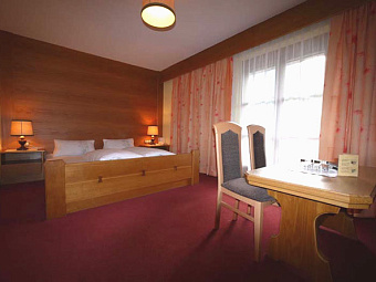 Отель PARKHOTEL SOELDEN 4*
